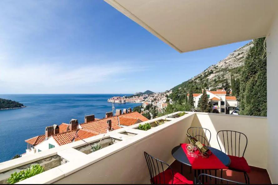 Apartment Zlatni Potok - Best View Of The Old Town Dubrovnik Exterior foto